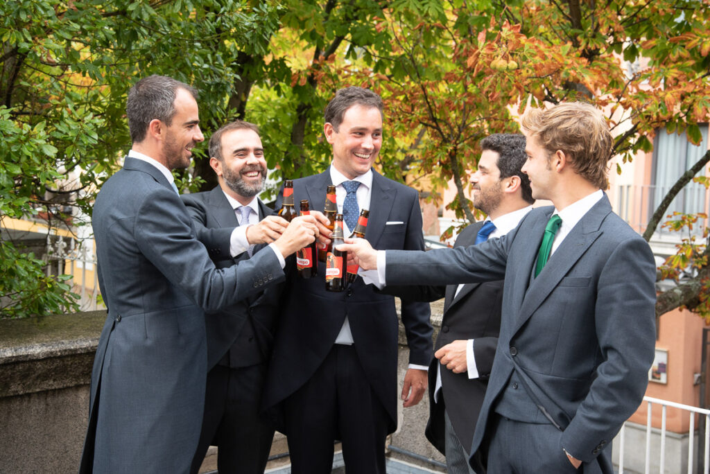 Los amigos del novio