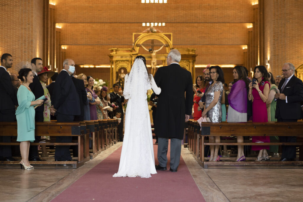 María en la iglesia