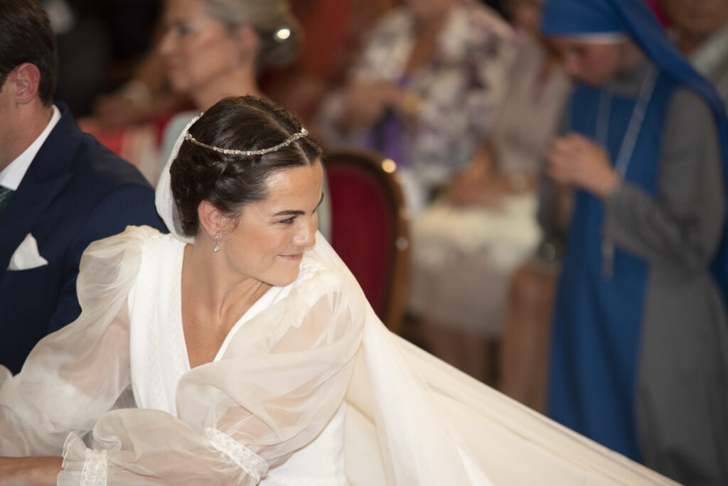 La novia en la iglesia