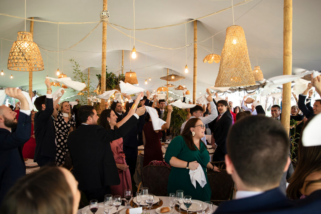 La entrada de los novios