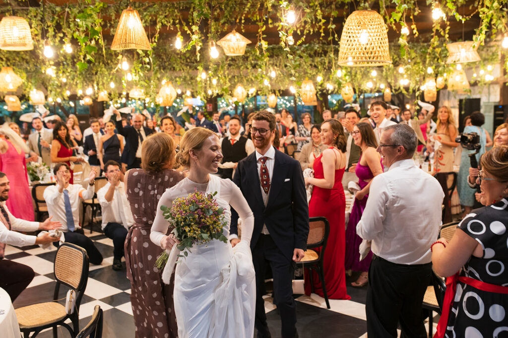 La entrada de los novios